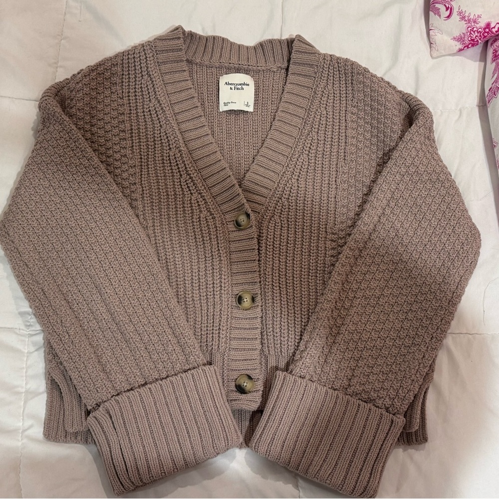 Abercrombie and Fitch cardigan